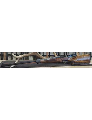 BLASER R8 GAUCHER EN CALIBRE 300 WIN SHORT MAG + LUNETTE HELIA , POINT ROUGE DOCTEUR ET DEUX CACHES CHARGEUR