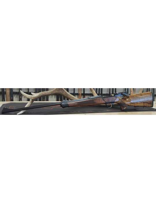 BLASER R8 GAUCHER EN CALIBRE 300 WIN SHORT MAG + LUNETTE HELIA , POINT ROUGE DOCTEUR ET DEUX CACHES CHARGEUR