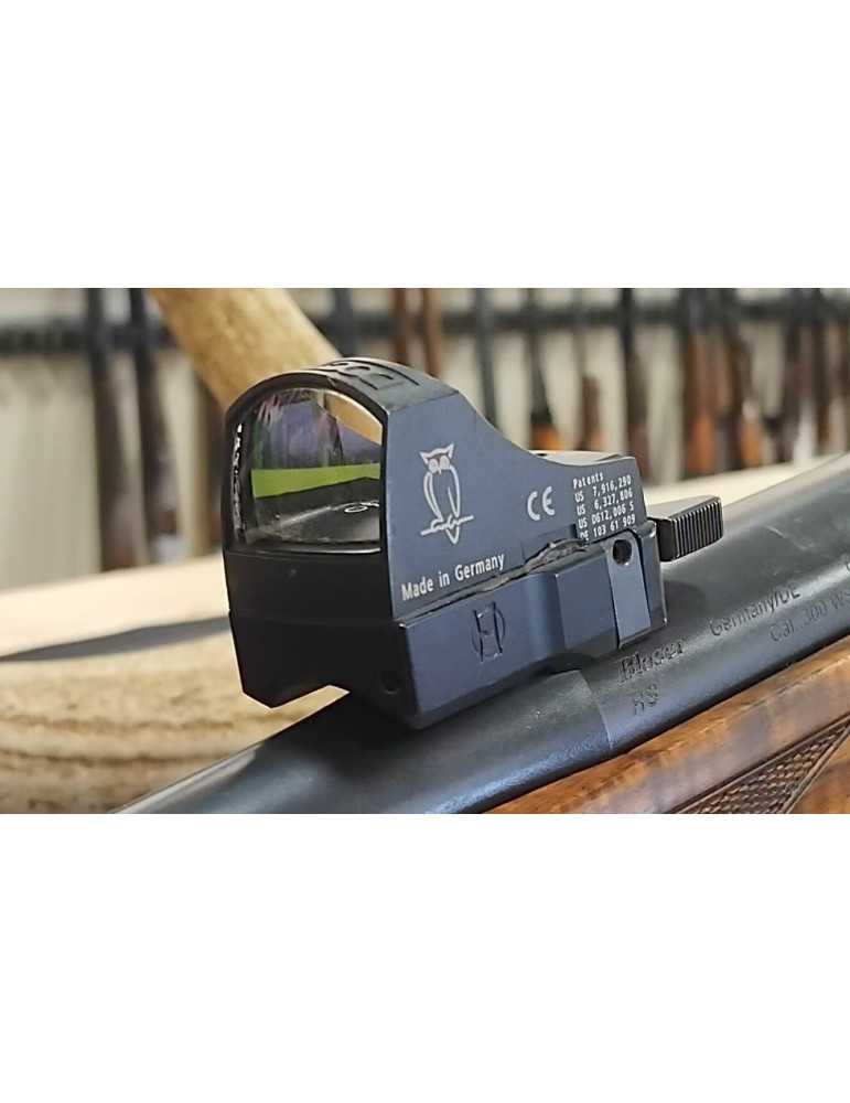 BLASER R8 GAUCHER EN CALIBRE 300 WIN SHORT MAG + LUNETTE HELIA , POINT ROUGE DOCTEUR ET DEUX CACHES CHARGEUR